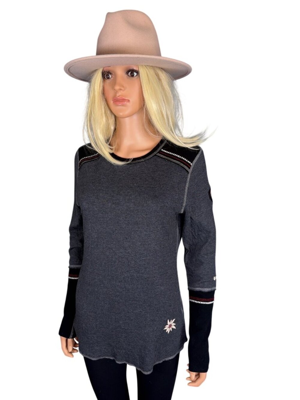 Alp-n-Rock Crew Heather Gray/Black Medium MSRP$198 Cotton Embroidered - Picture 10 of 16